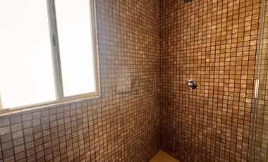 Casa en renta 3 recámaras frente a parque en Calimaya