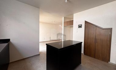 Casa en renta 3 recámaras frente a parque en Calimaya