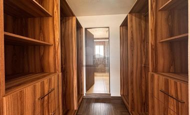 Casa en renta 3 recámaras frente a parque en Calimaya