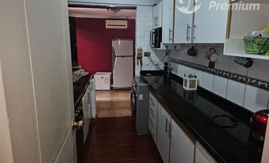 Casa en Venta en Papa Ceferino con Papa San Lino / Se vende Casa 3 Dormitorios 2 Baños con Estacionamiento