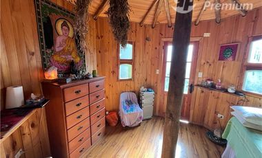 Casa en Venta en Calle Los Encinos - Lago Caburga. Santa Blanca II