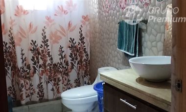 Casa en Venta en Avenida Anselmo Alarcon