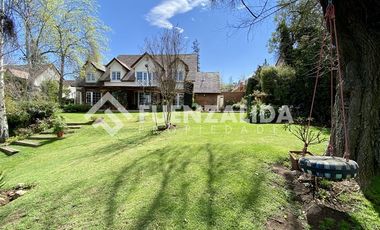 Casa en Arriendo en The Mayflower School Colegio Nido de Águilas