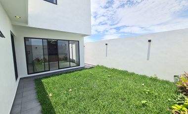 Casa en Venta en Punto Lomas / 4 recámaras