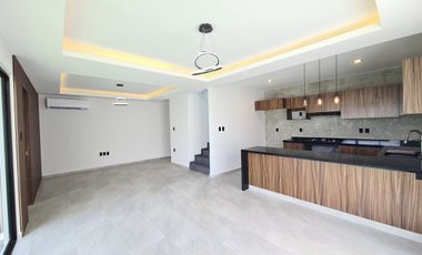 Casa en Venta en Punto Lomas / 4 recámaras