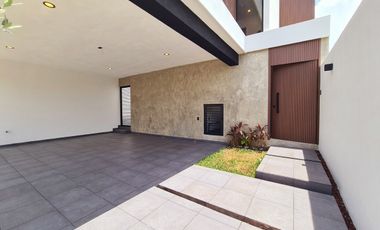 Casa en Venta en Punto Lomas / 4 recámaras