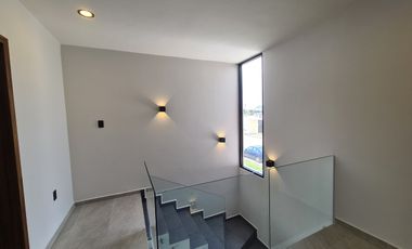 Casa en Venta en Punto Lomas / 4 recámaras