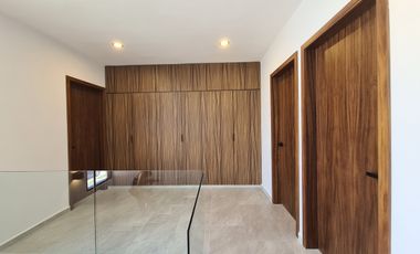 Casa en Venta en Punto Lomas / 4 recámaras