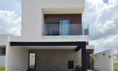 Casa en Venta en Punto Lomas / 4 recámaras