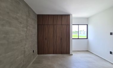 Casa en Venta en Punto Lomas / 4 recámaras