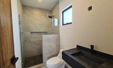 Casa en Venta en Punto Lomas / 4 recámaras