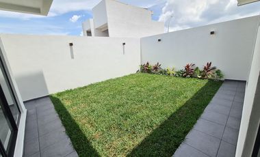 Casa en Venta en Punto Lomas / 4 recámaras