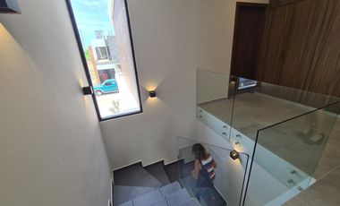 Casa en Venta en Punto Lomas / 4 recámaras