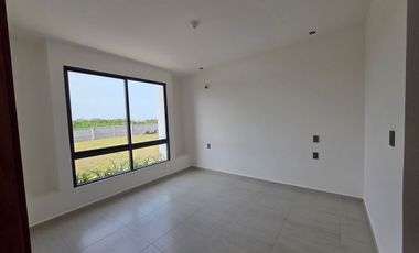 Casa en Venta En Lomas de la Rioja / amplio jardín