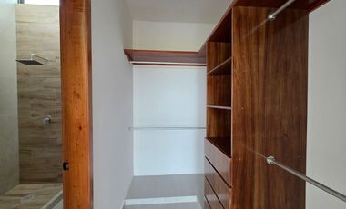 Casa en Venta En Lomas de la Rioja / amplio jardín