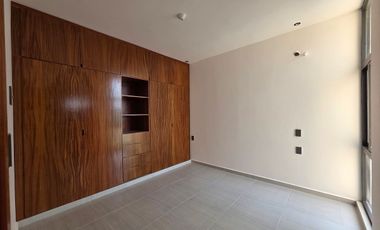 Casa en Venta En Lomas de la Rioja / amplio jardín