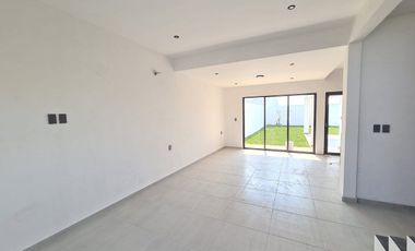 Casa en Venta En Lomas de la Rioja / amplio jardín