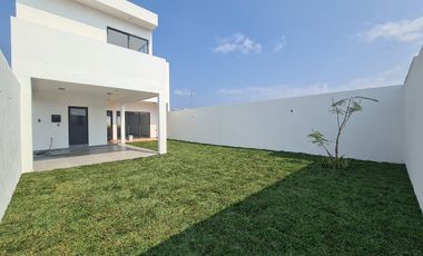 Casa en Venta En Lomas de la Rioja / amplio jardín
