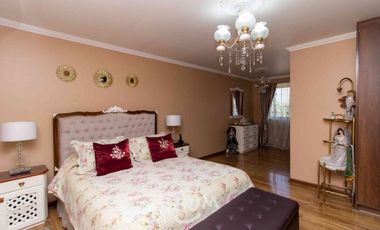 LINDA Y AMPLIA CASA EN VENTA EN QUILICURA