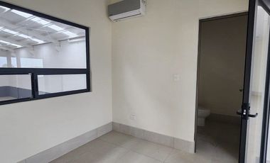 Bodega en Renta 740m2 Santa Catarina
