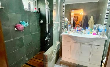 ARRIENDA CASA COMERCIAL / HABITACIONAL, A PASOS DEL MALL