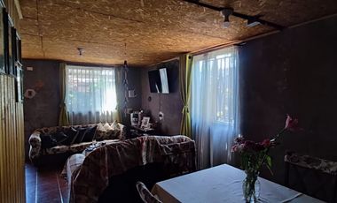 CASA AMPLIA Y LUMINOSA EN EL BOSQUE, EXCELENTE UBICACIÓN