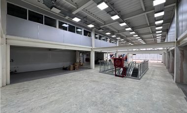 Arriendo Centro Comercial, Franklin - Santiago