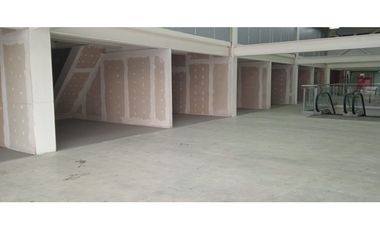 Arriendo Centro Comercial, Franklin - Santiago
