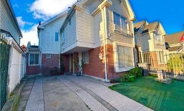 VENDO CASA EN SOL DE TRINARES CURAUMA AMPLIO TERRENO