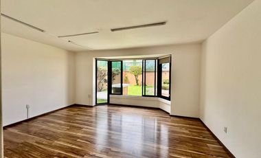 CASA EN RENTA EN SATÉLITE