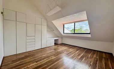 CASA EN RENTA EN SATÉLITE