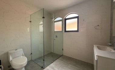 CASA EN RENTA EN SATÉLITE