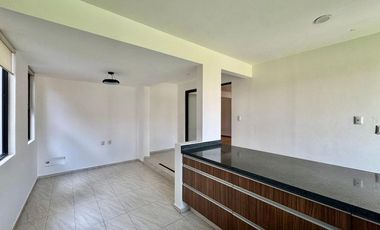 CASA EN RENTA EN SATÉLITE