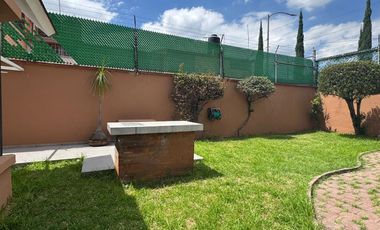 CASA EN RENTA EN SATÉLITE