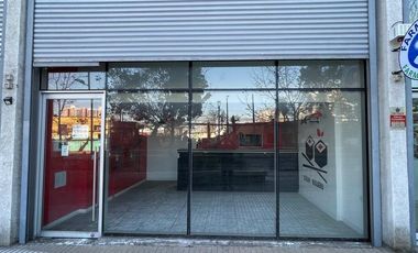 ARRIENDO Local comercial de 48,20 m2, Parque de la Infancia, Recoleta