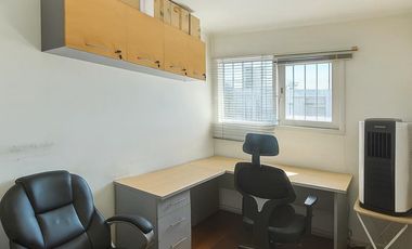 Casa ideal oficina, zona tranquila