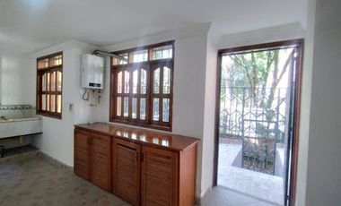 ARRIENDO de CASA RESIDENCIAL en SABANETA