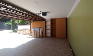 ARRIENDO de CASA RESIDENCIAL en SABANETA