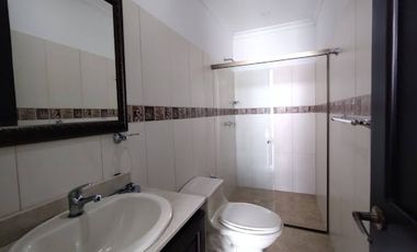 ARRIENDO de CASA RESIDENCIAL en SABANETA