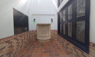 ARRIENDO de CASA RESIDENCIAL en SABANETA