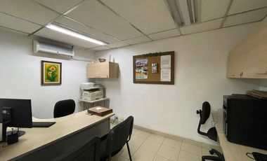 OFICINA EN VENTA UBICADA EN MEDELLÍN SECTOR LAURELES