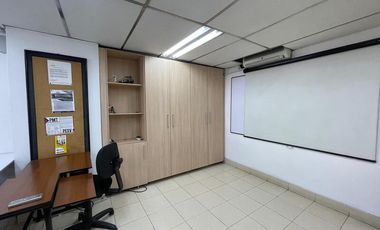 OFICINA EN VENTA UBICADA EN MEDELLÍN SECTOR LAURELES