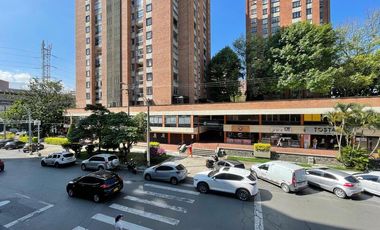 OFICINA EN VENTA UBICADA EN MEDELLÍN SECTOR LAURELES