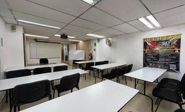 OFICINA EN VENTA UBICADA EN MEDELLÍN SECTOR LAURELES