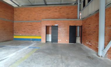 LOCAL EN ARRIENDO EN LA HERMOSA/SANTA ROSA