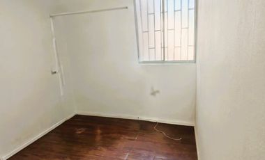 Depto., con 3 Dor , 1 Baño, Amplio Living comedor