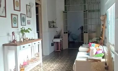 Casas en venta - 6 Dormitorios 3 Baños - Chacabuco