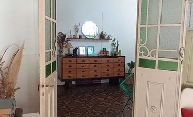 Casas en venta - 6 Dormitorios 3 Baños - Chacabuco