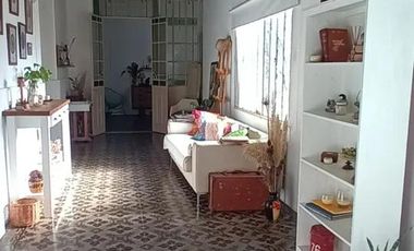 Casas en venta - 6 Dormitorios 3 Baños - Chacabuco