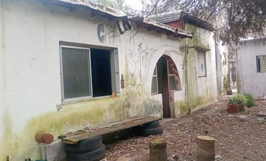 Casa en venta - 2 Dormitorios 1 Baño - City Bell